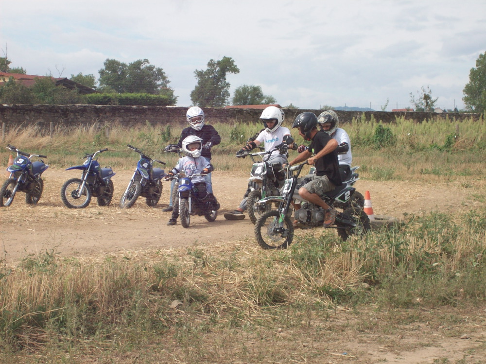 stages_moto_enfants_colonie_moto61
