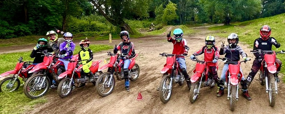 LES COLONIES MOTO CROSS DANS LE RHONE